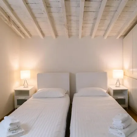 Apartment Dimora Adimari Florenz